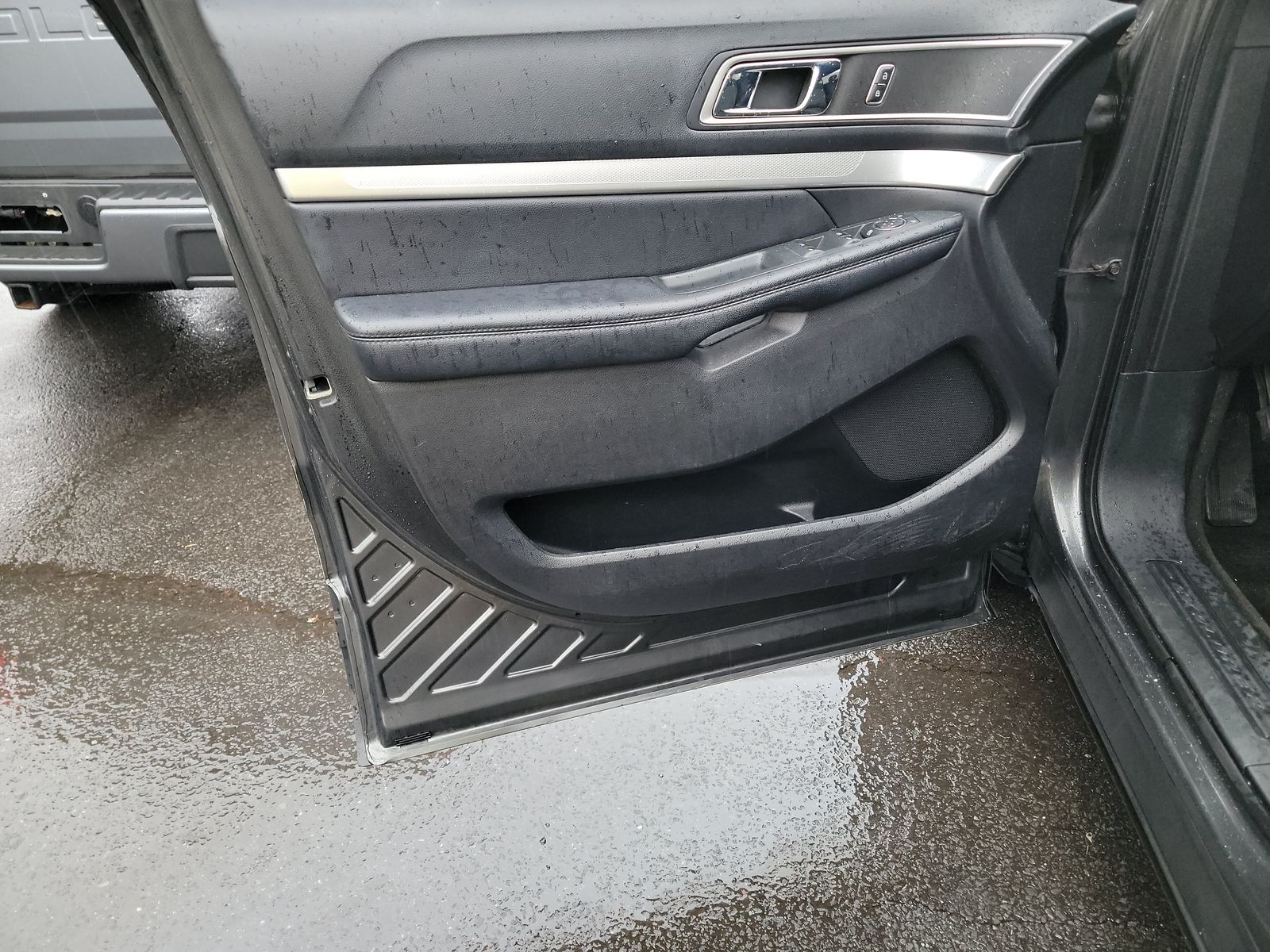 2017 Ford Explorer XLT FWD