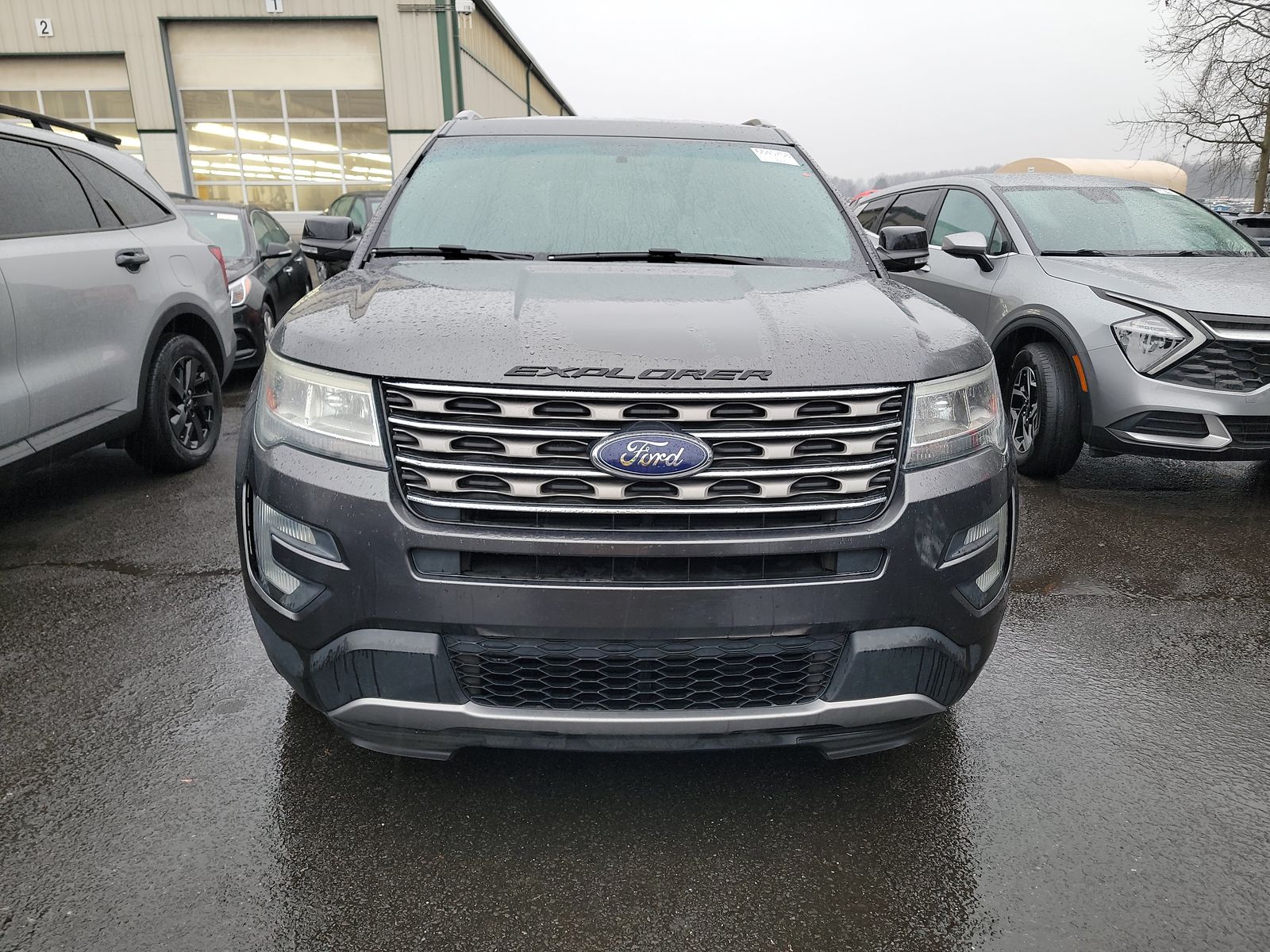 2017 Ford Explorer XLT FWD