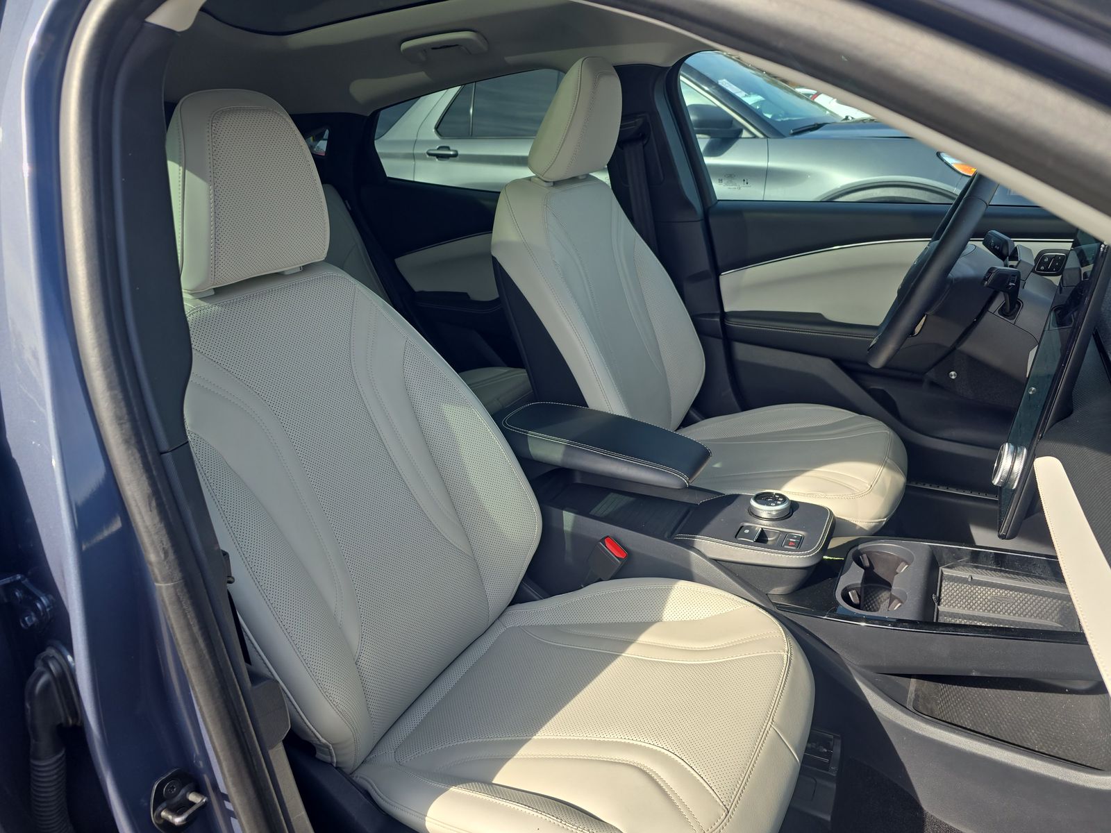 2021 Ford Mustang Mach-E Premium RWD