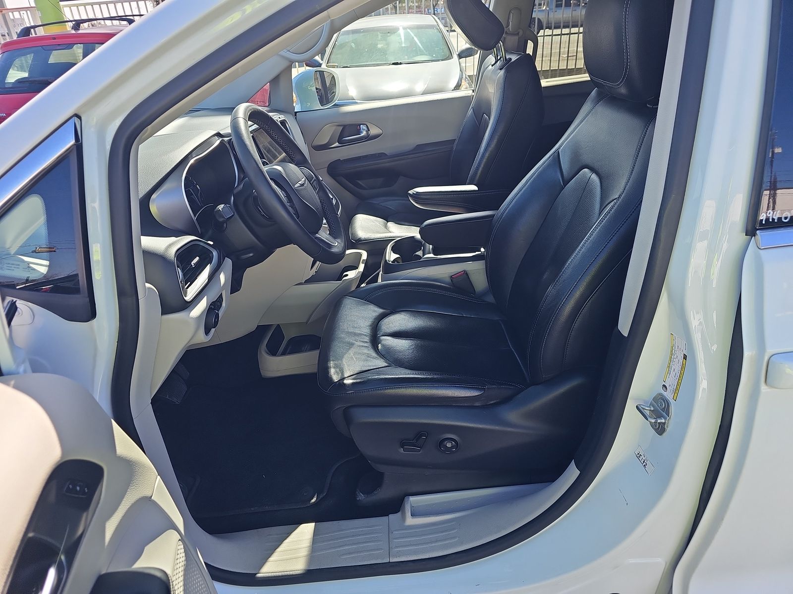 2022 Chrysler Pacifica Touring L FWD