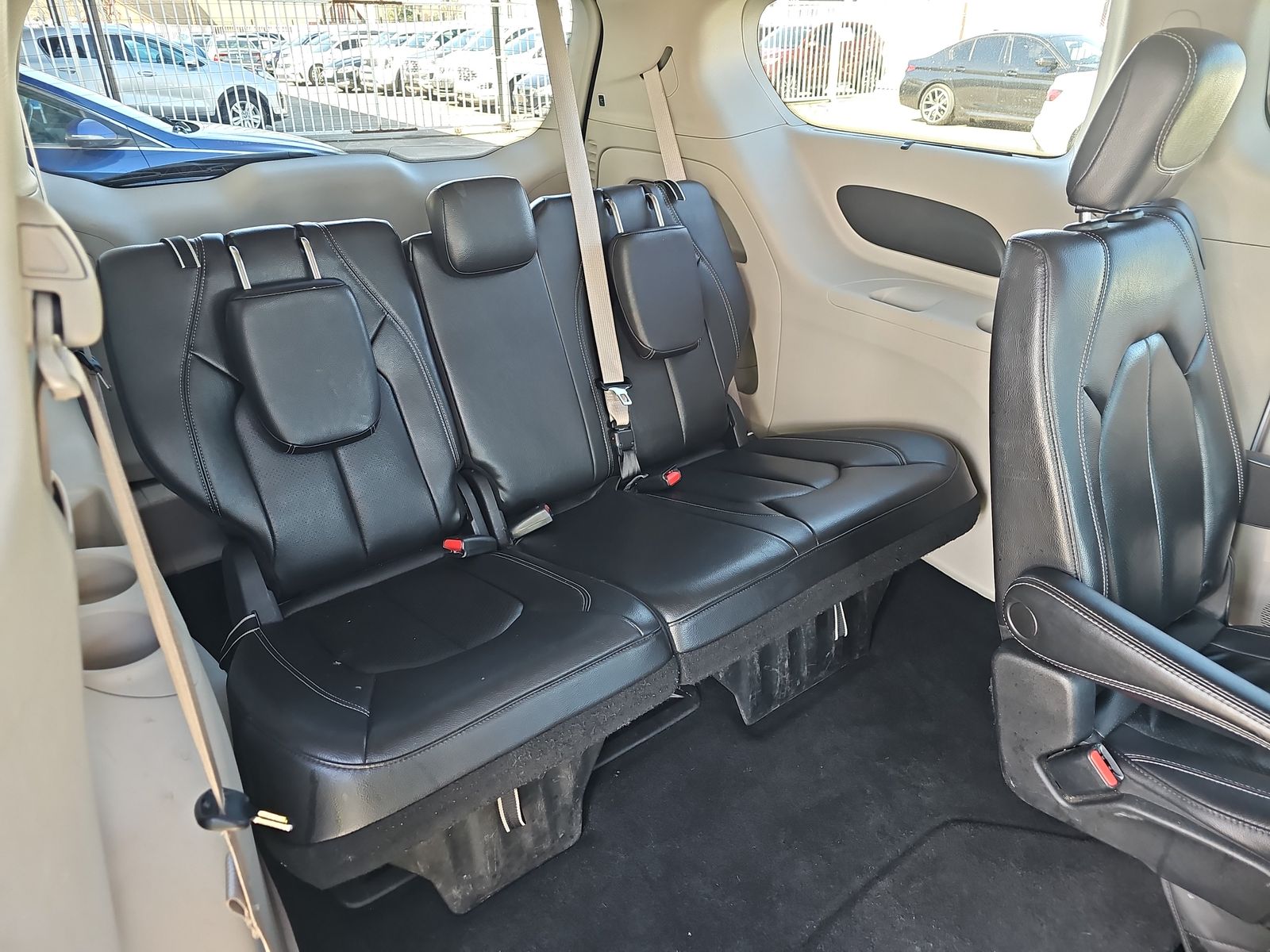 2022 Chrysler Pacifica Touring L FWD