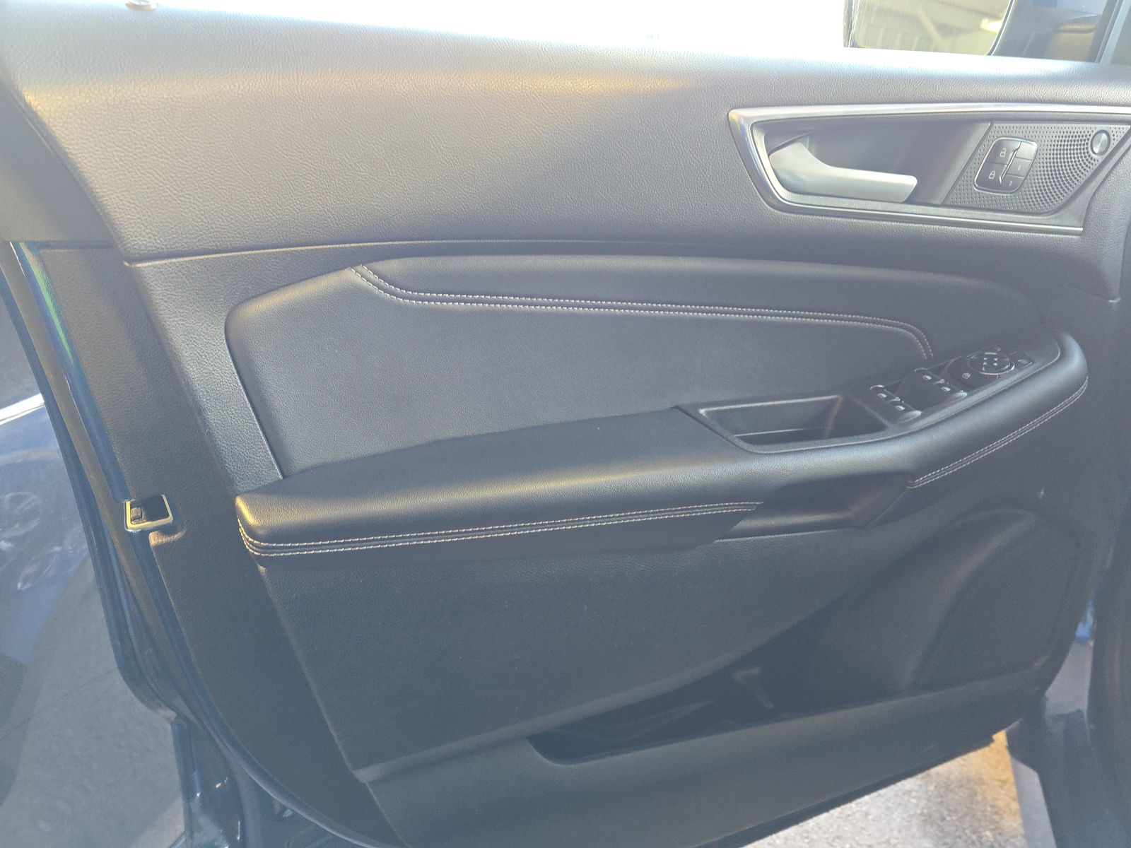 2022 Ford Edge Titanium AWD