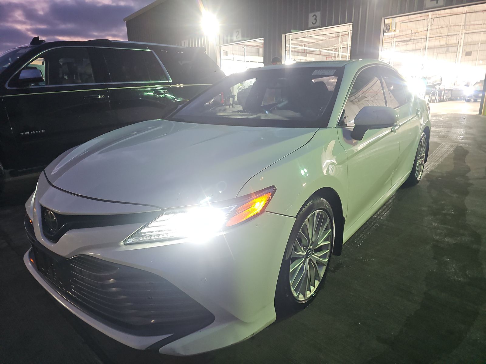 2018 Toyota Camry XLE FWD