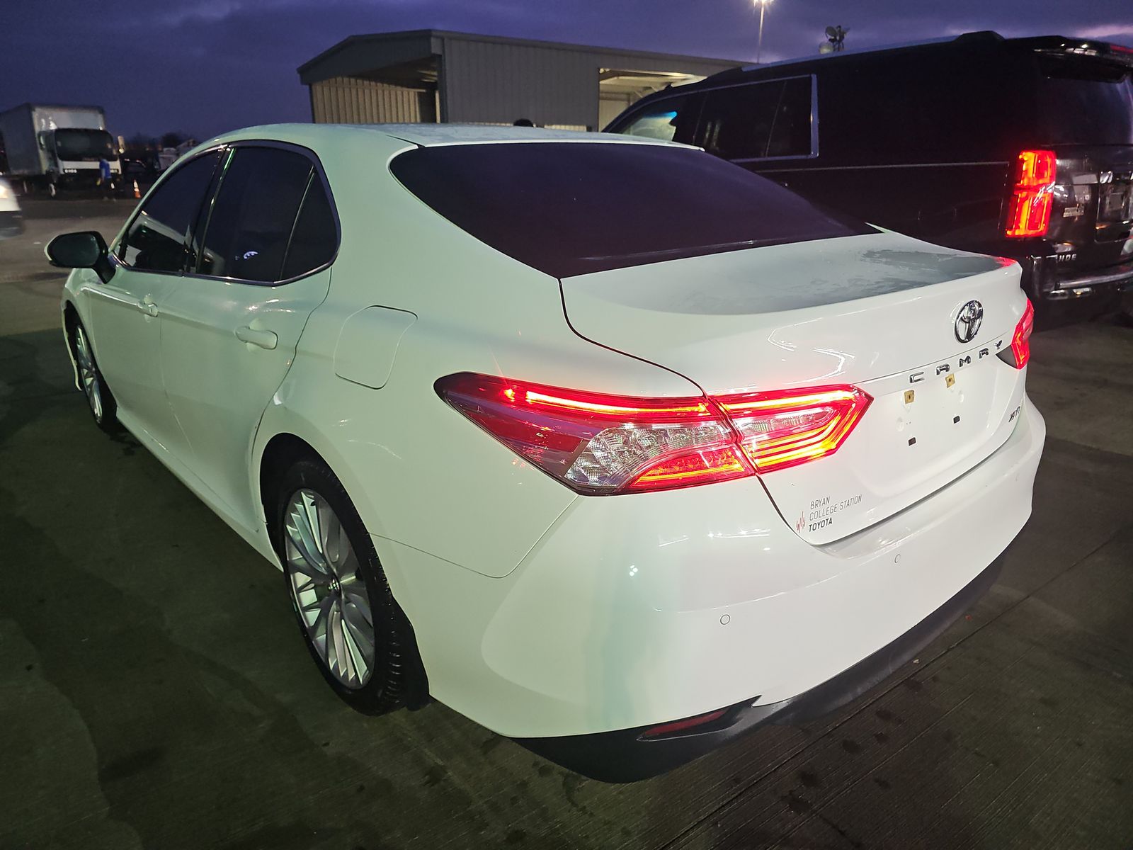 2018 Toyota Camry XLE FWD