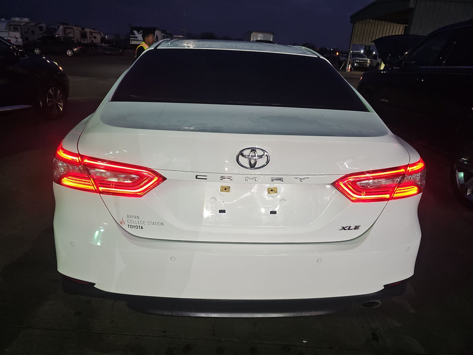 2018 Toyota Camry XLE FWD