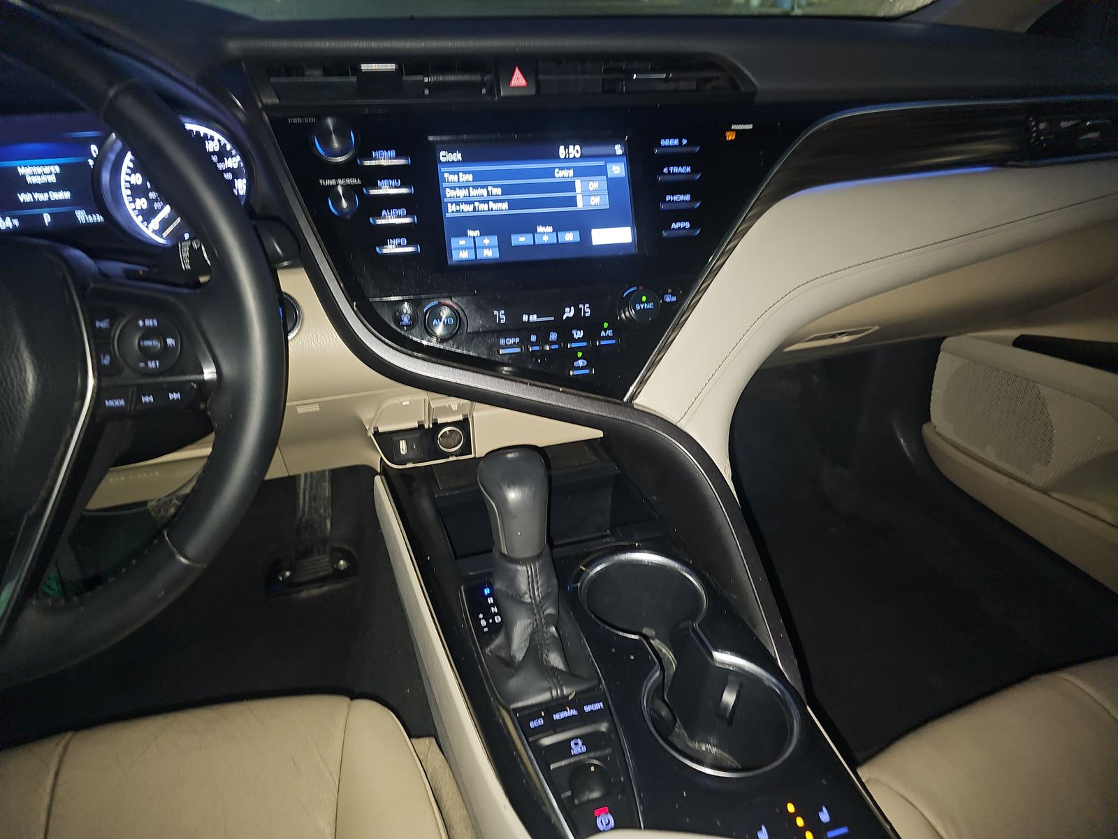 2018 Toyota Camry XLE FWD