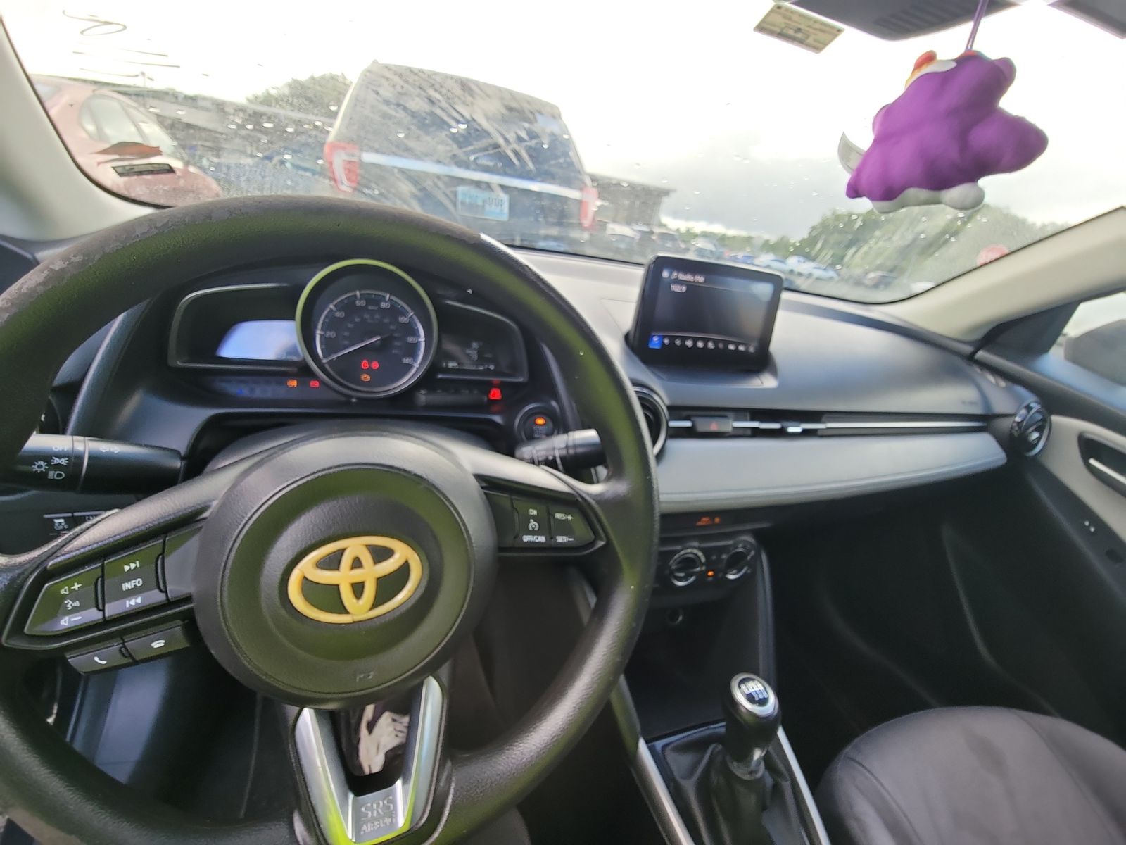 2019 Toyota Yaris L FWD