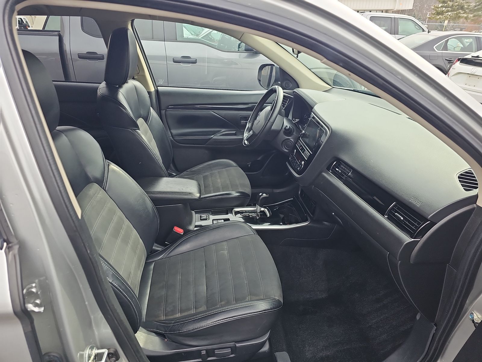 2019 Mitsubishi Outlander SE FWD