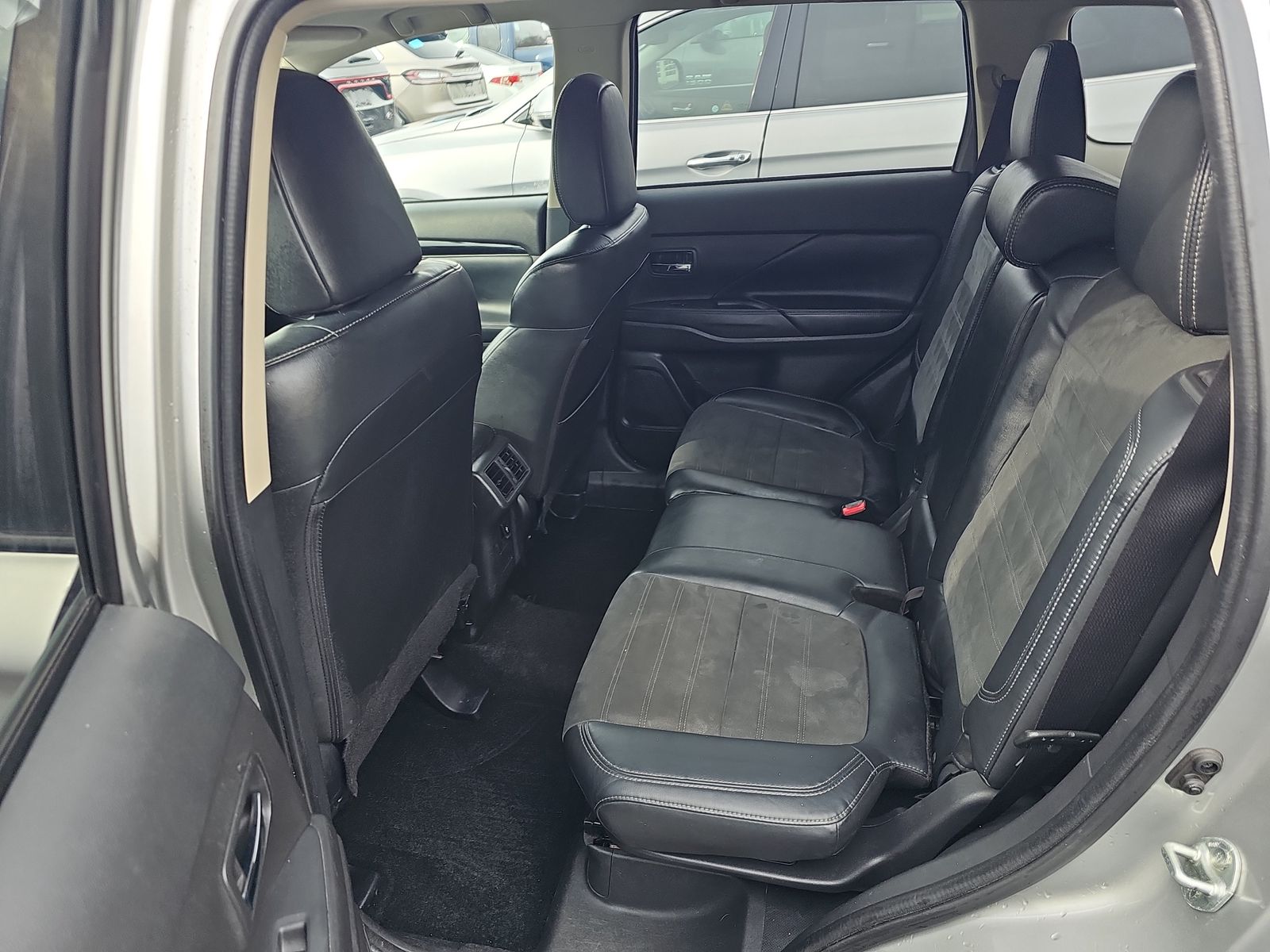 2019 Mitsubishi Outlander SE FWD