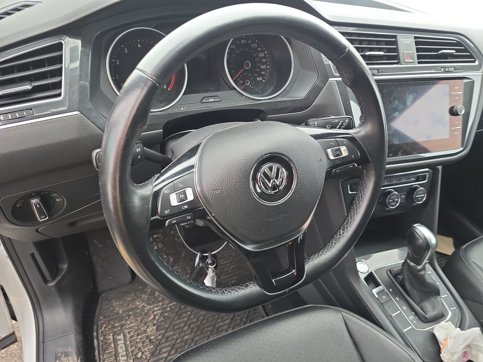 2018 Volkswagen Tiguan 2.0T SEL FWD