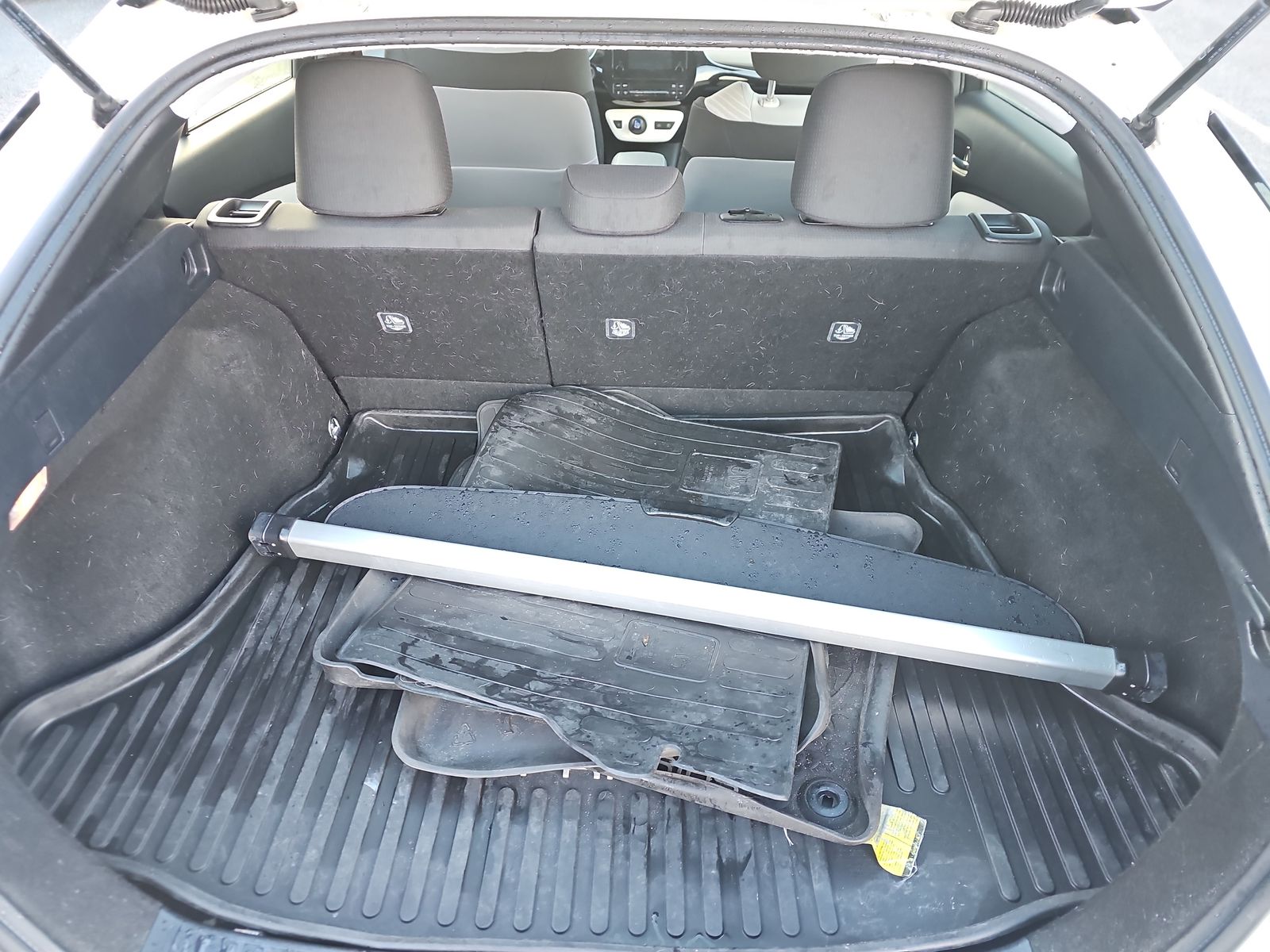 2016 Toyota Prius Two FWD