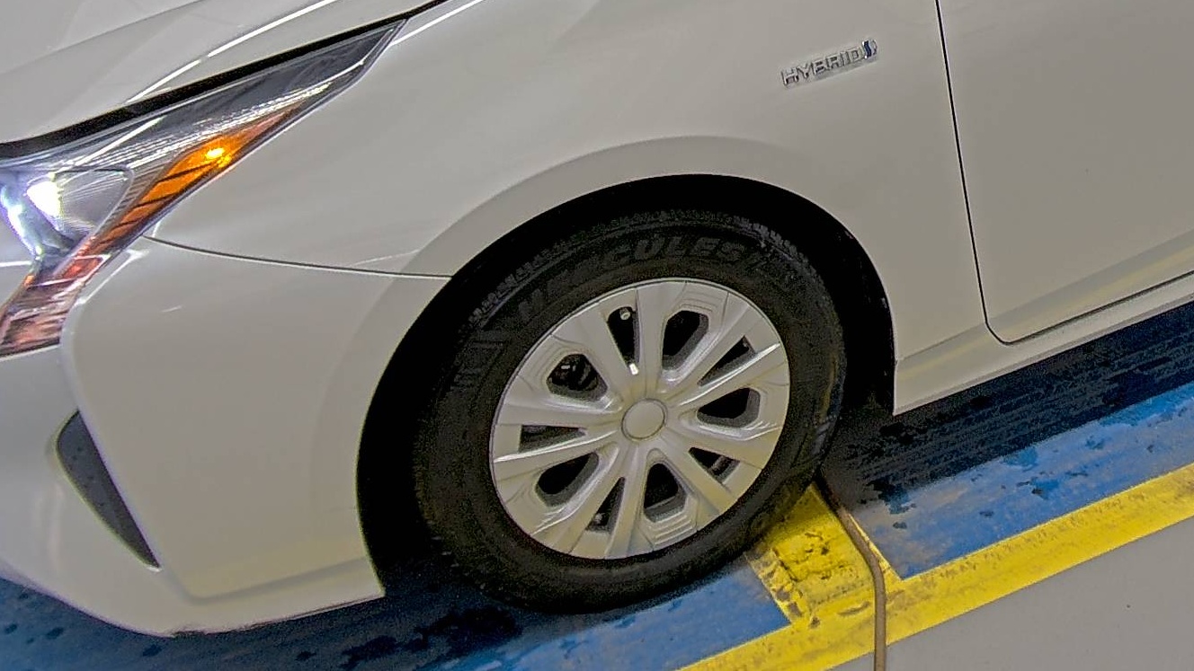 2016 Toyota Prius Two FWD