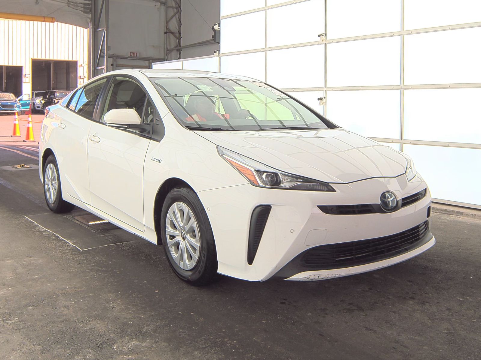 2021 Toyota Prius LE FWD