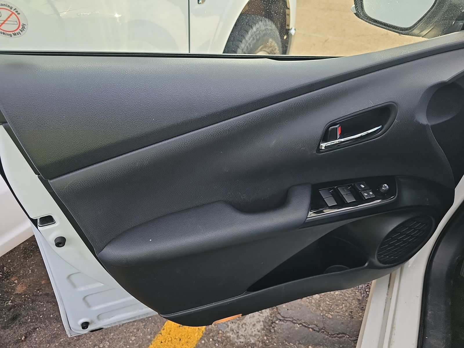 2021 Toyota Prius LE FWD