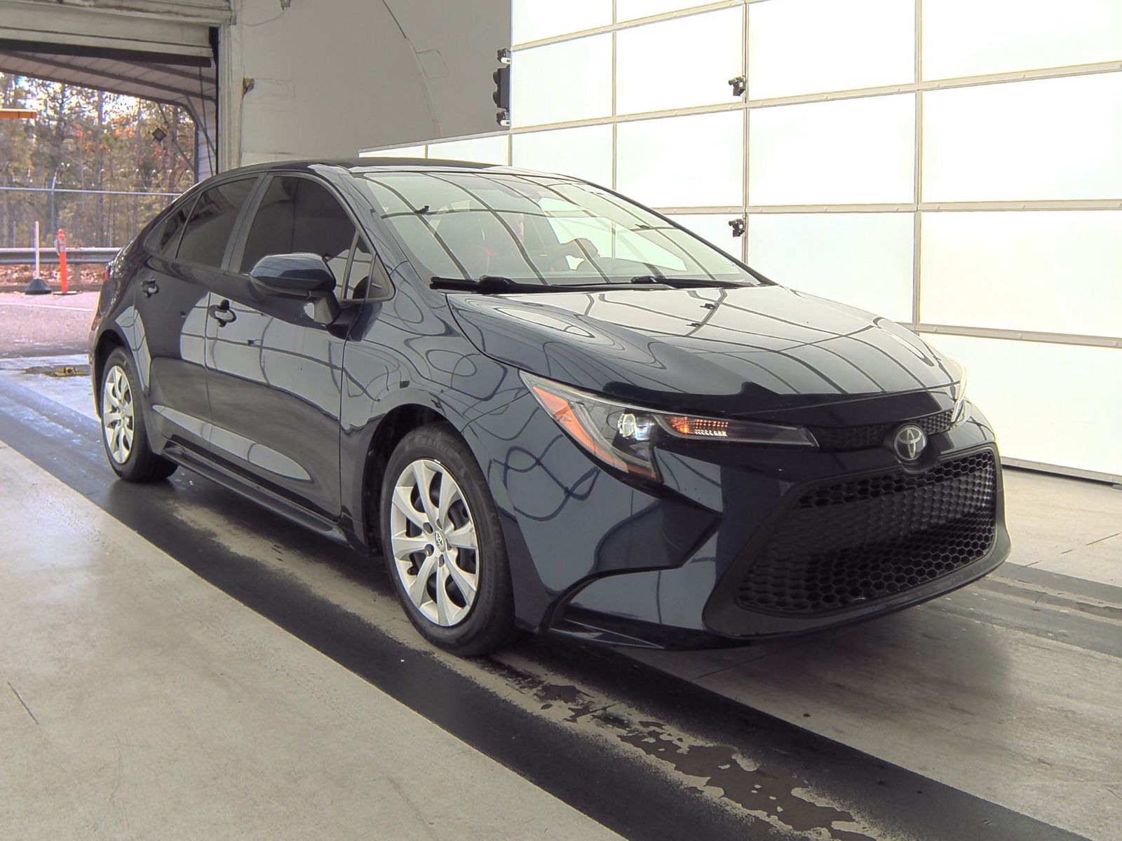 2020 Toyota Corolla LE FWD