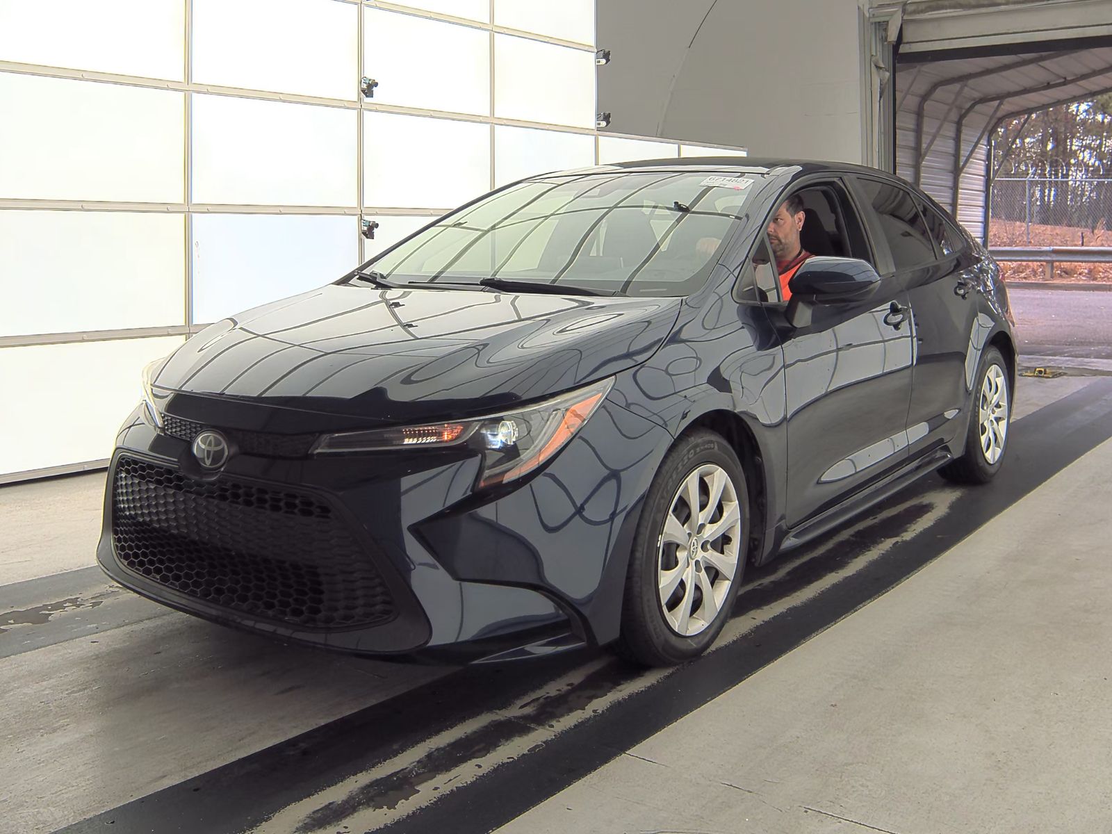 2020 Toyota Corolla LE FWD