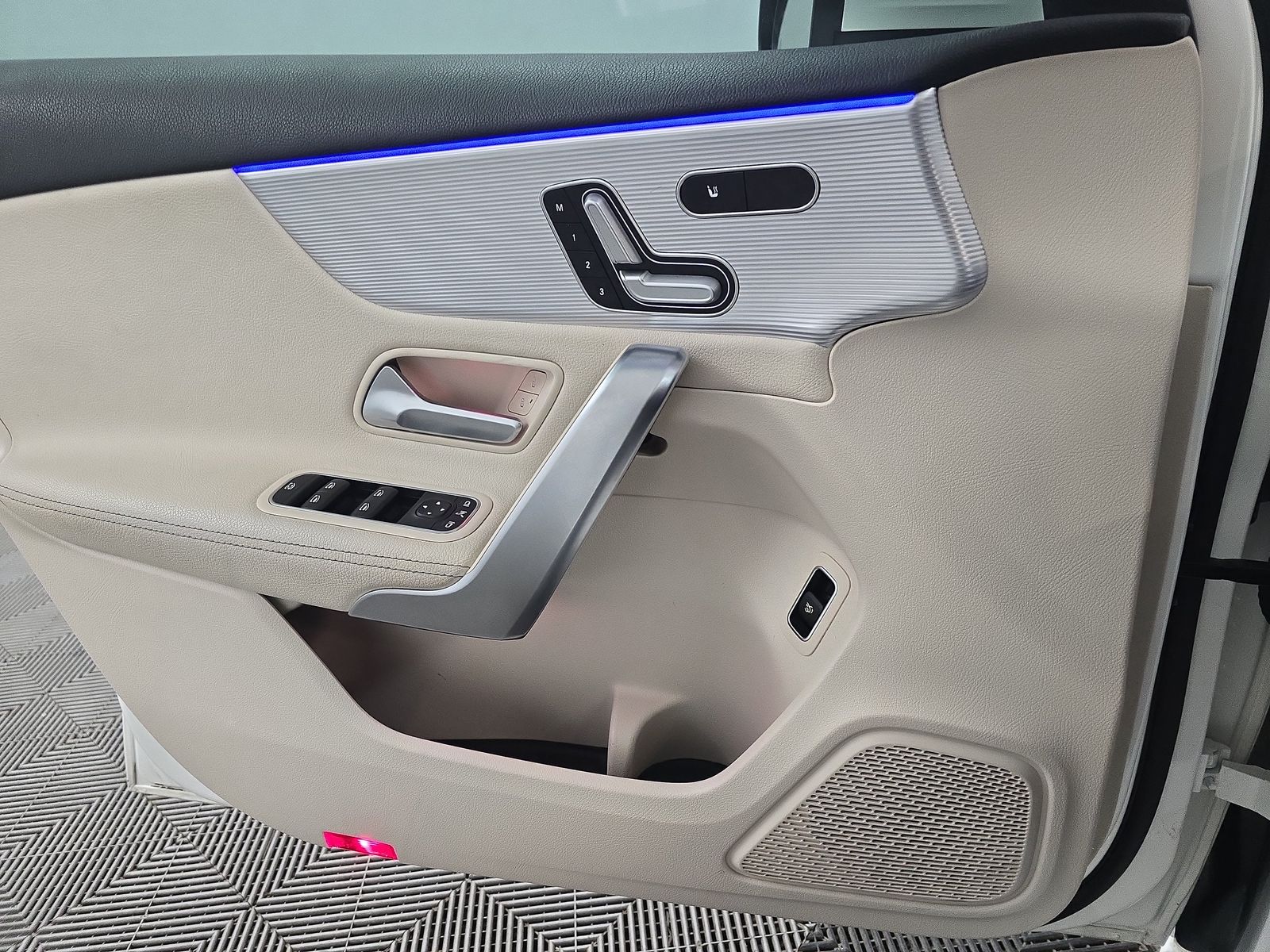 2021 Mercedes-Benz A-Class A 220 FWD