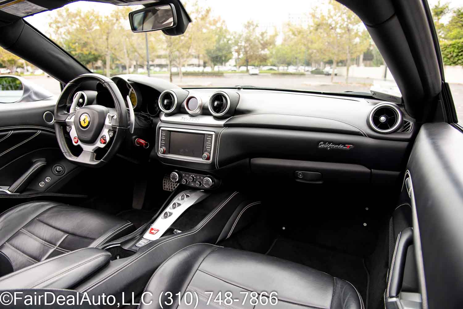 2015 Ferrari California Base RWD