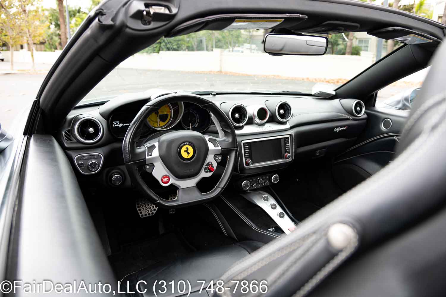 2015 Ferrari California Base RWD