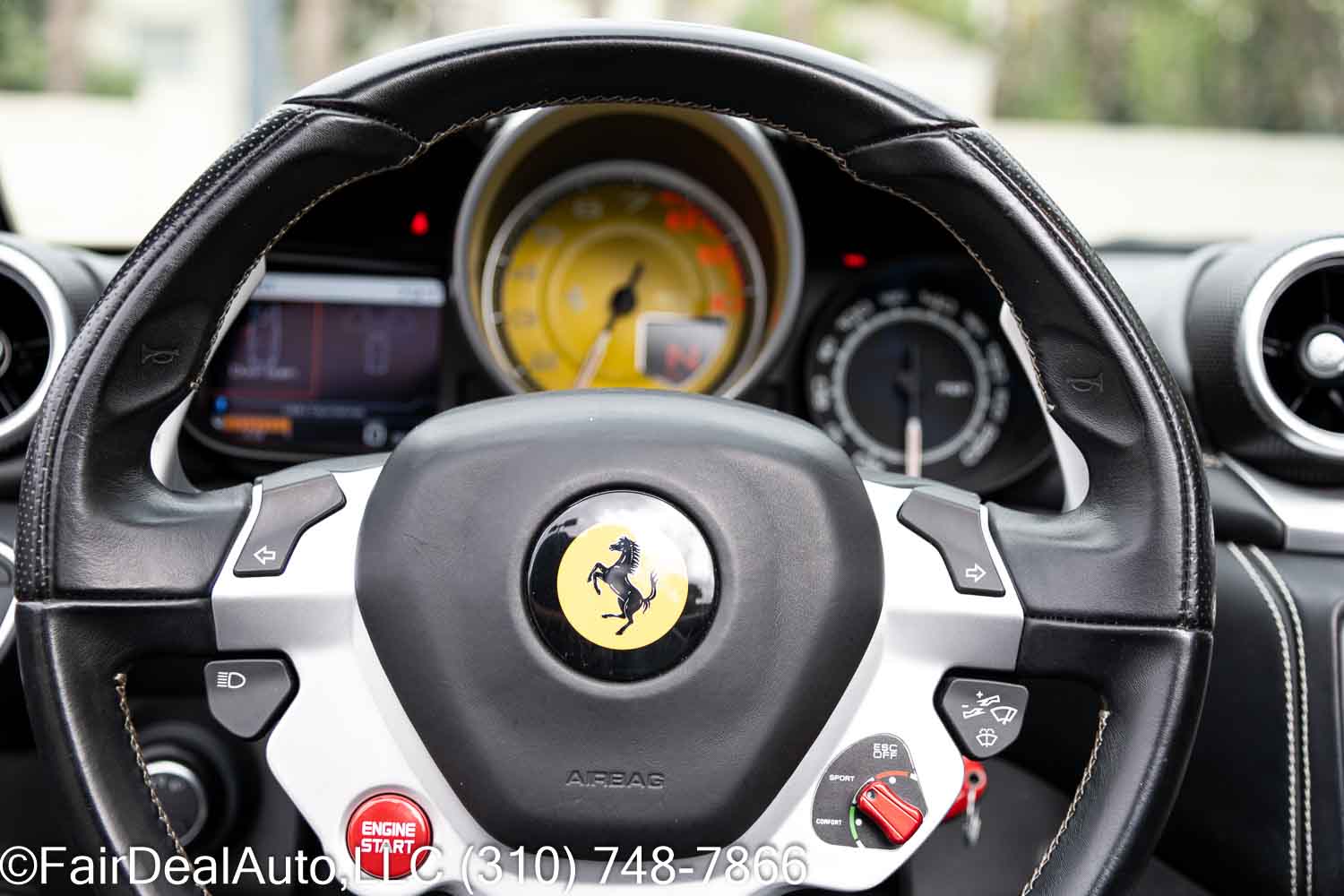 2015 Ferrari California Base RWD