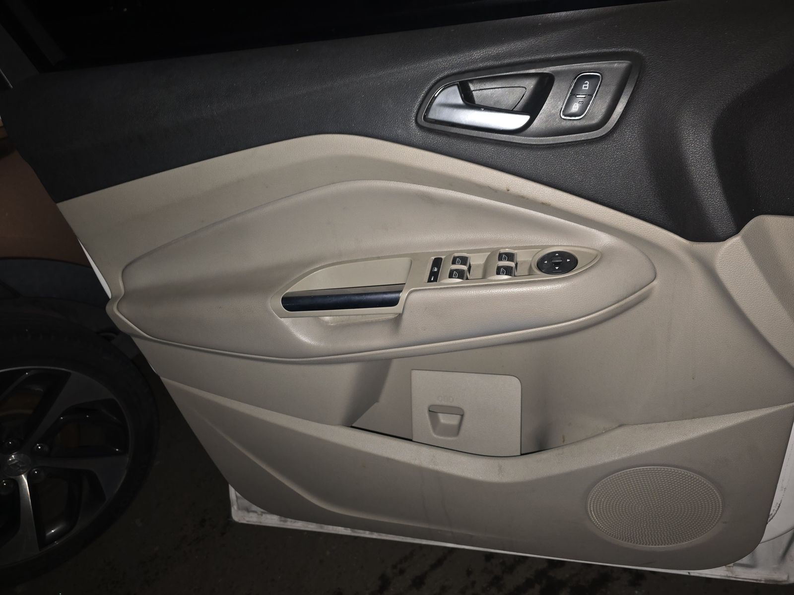 2019 Ford Escape SEL FWD