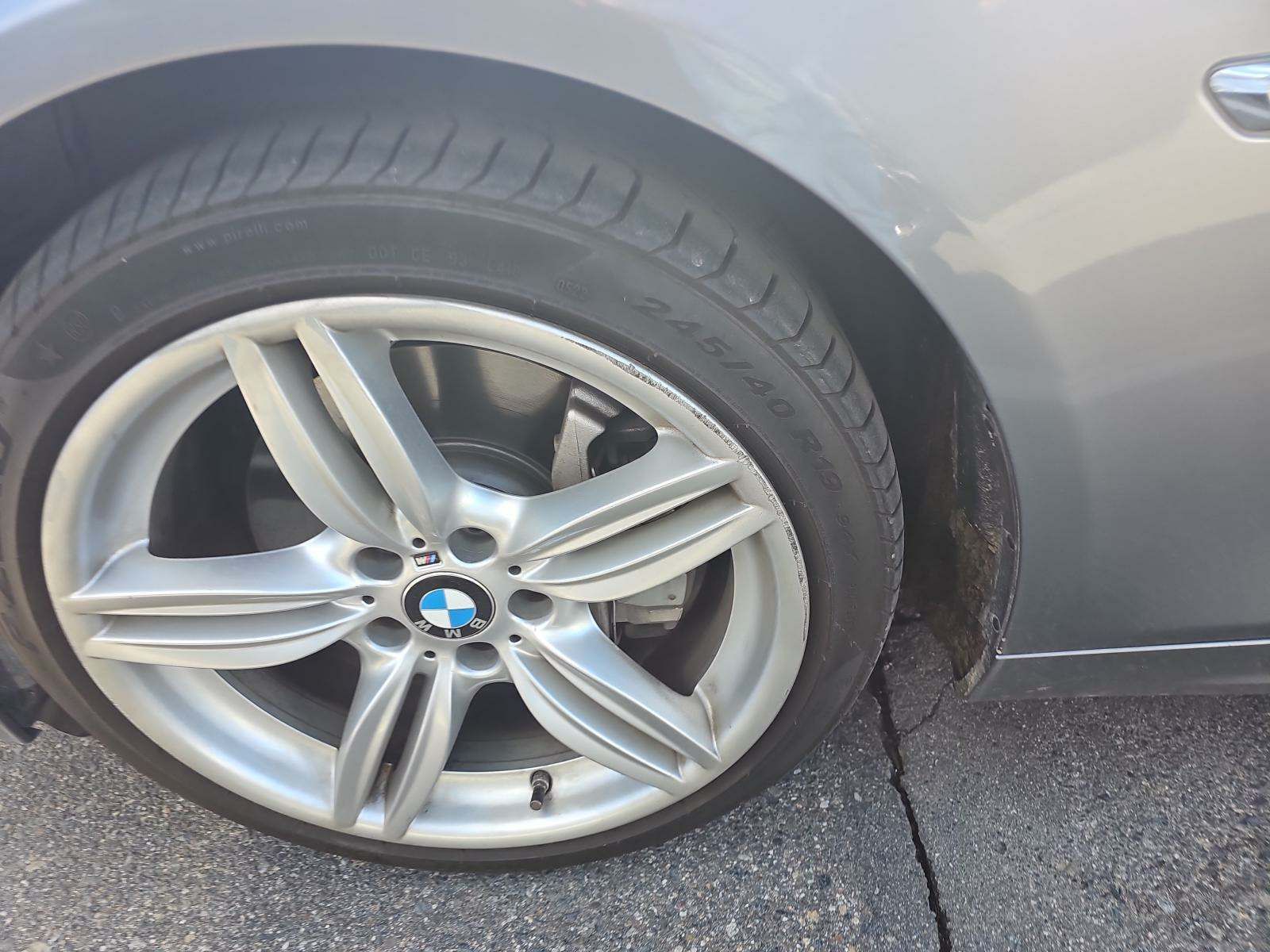 BMW 5 Series Sedan 550i M SPORT LINE снимка BMW 5 Series Sedan 550i M SPORT LINE