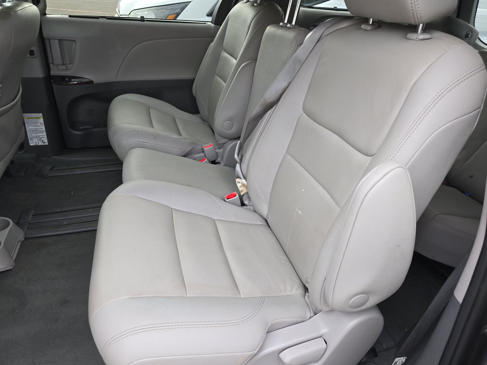 2020 Toyota Sienna XLE FWD