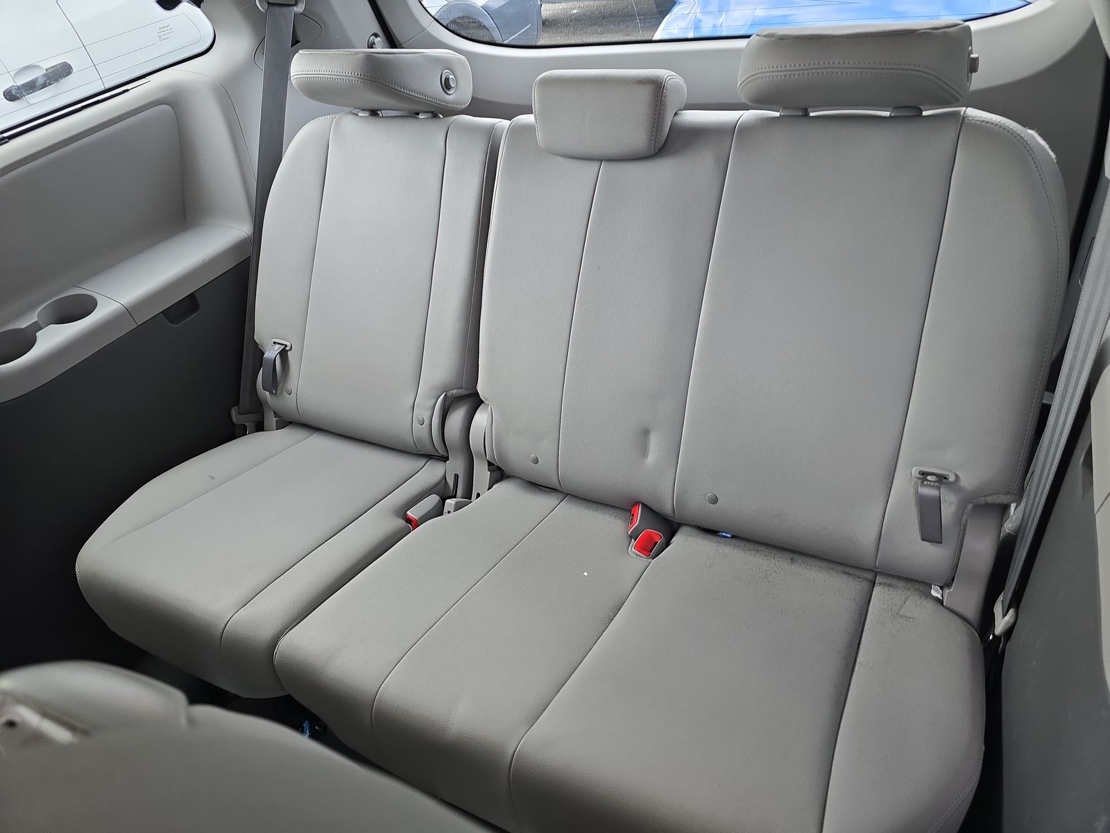 2020 Toyota Sienna XLE FWD