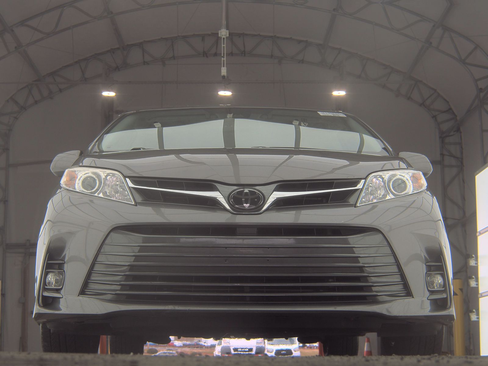 2020 Toyota Sienna XLE FWD