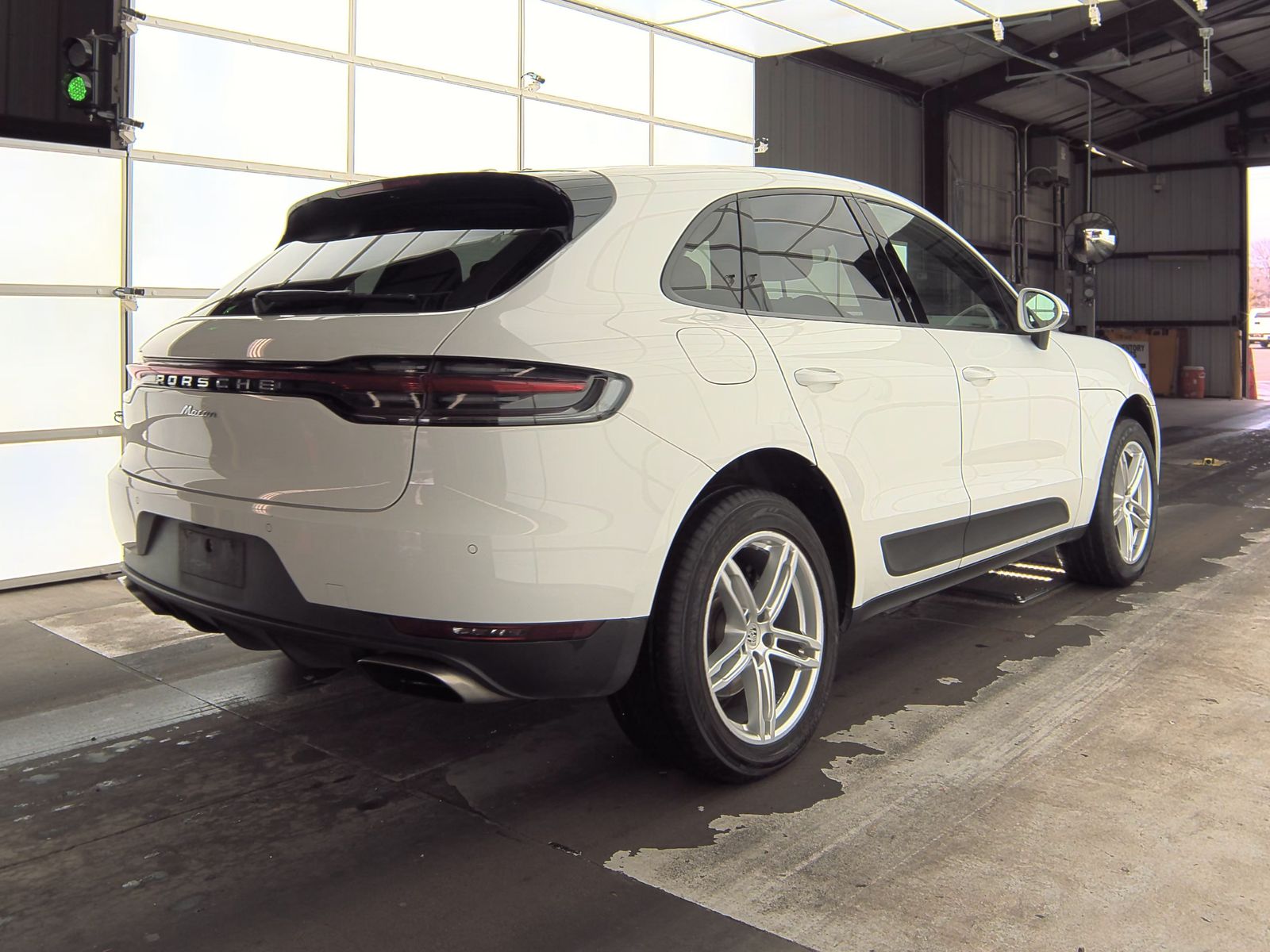2021 Porsche Macan Base AWD