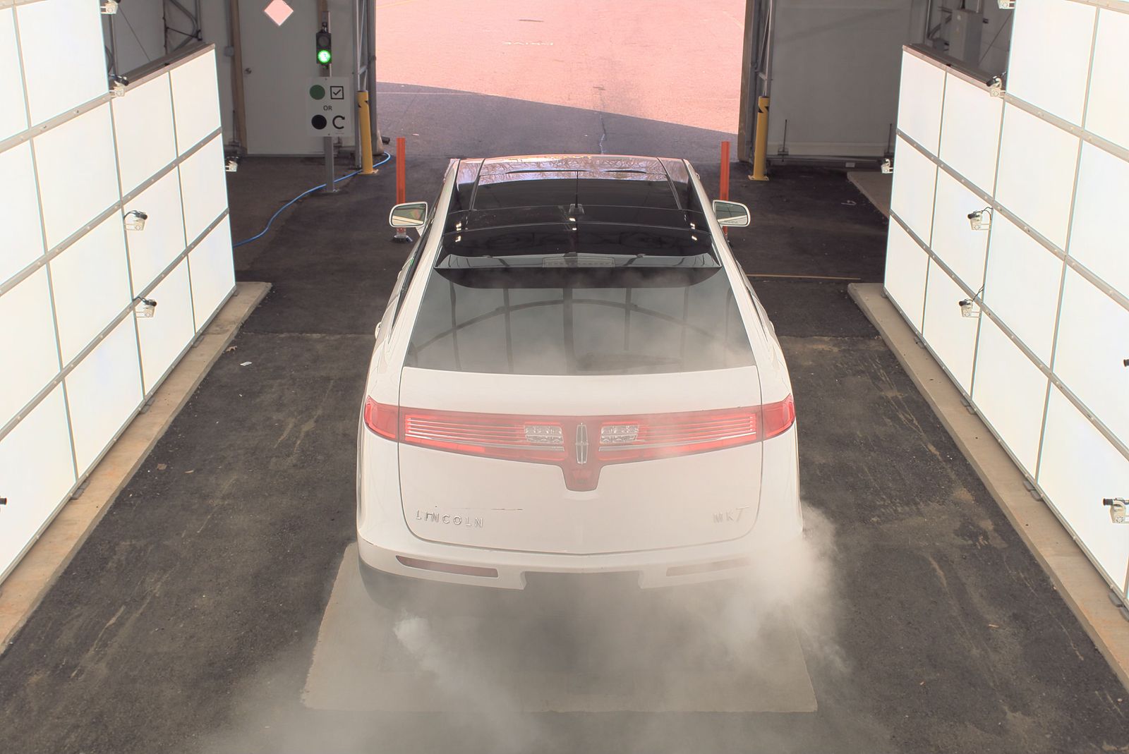 2018 Lincoln MKT Reserve AWD