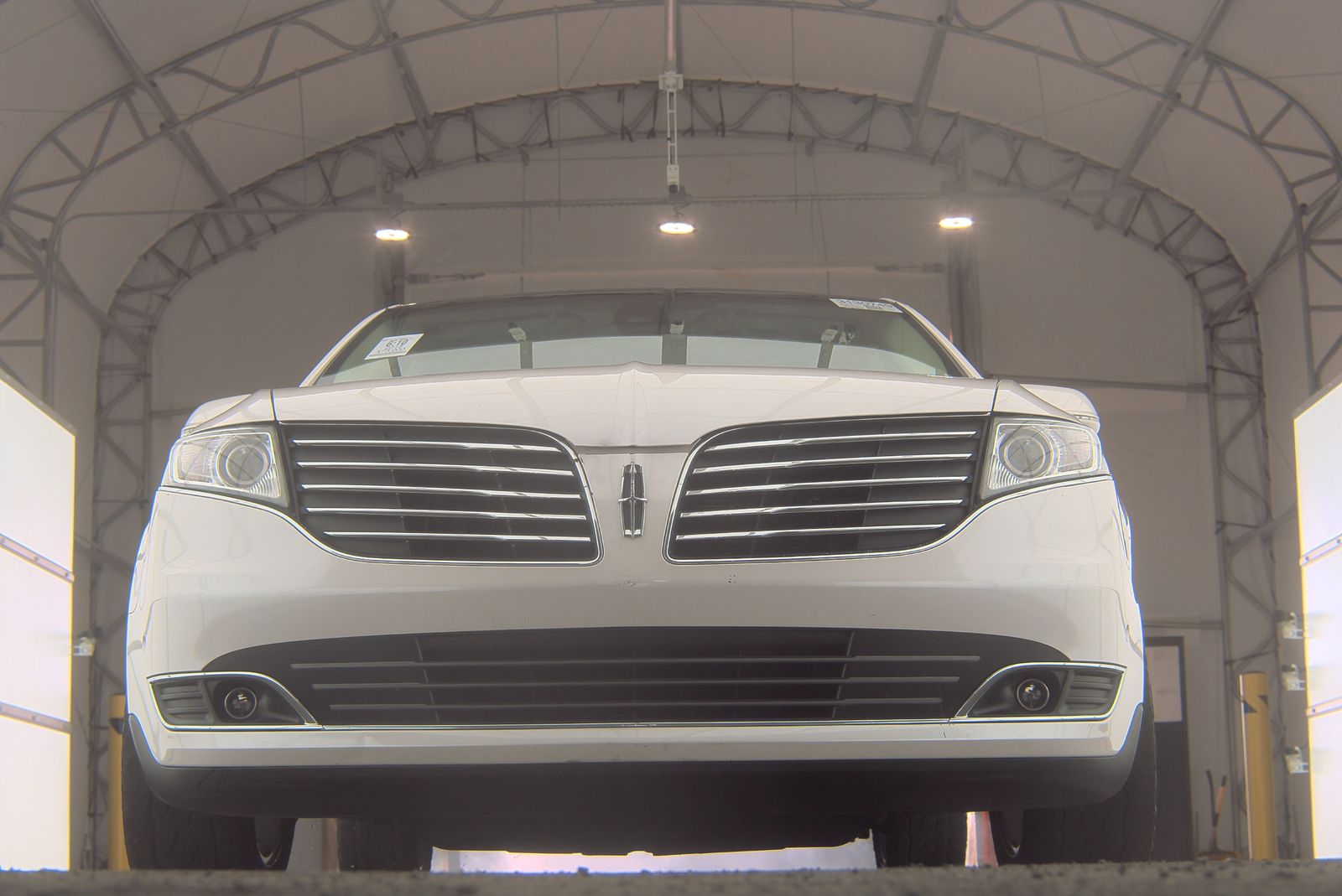 2018 Lincoln MKT Reserve AWD