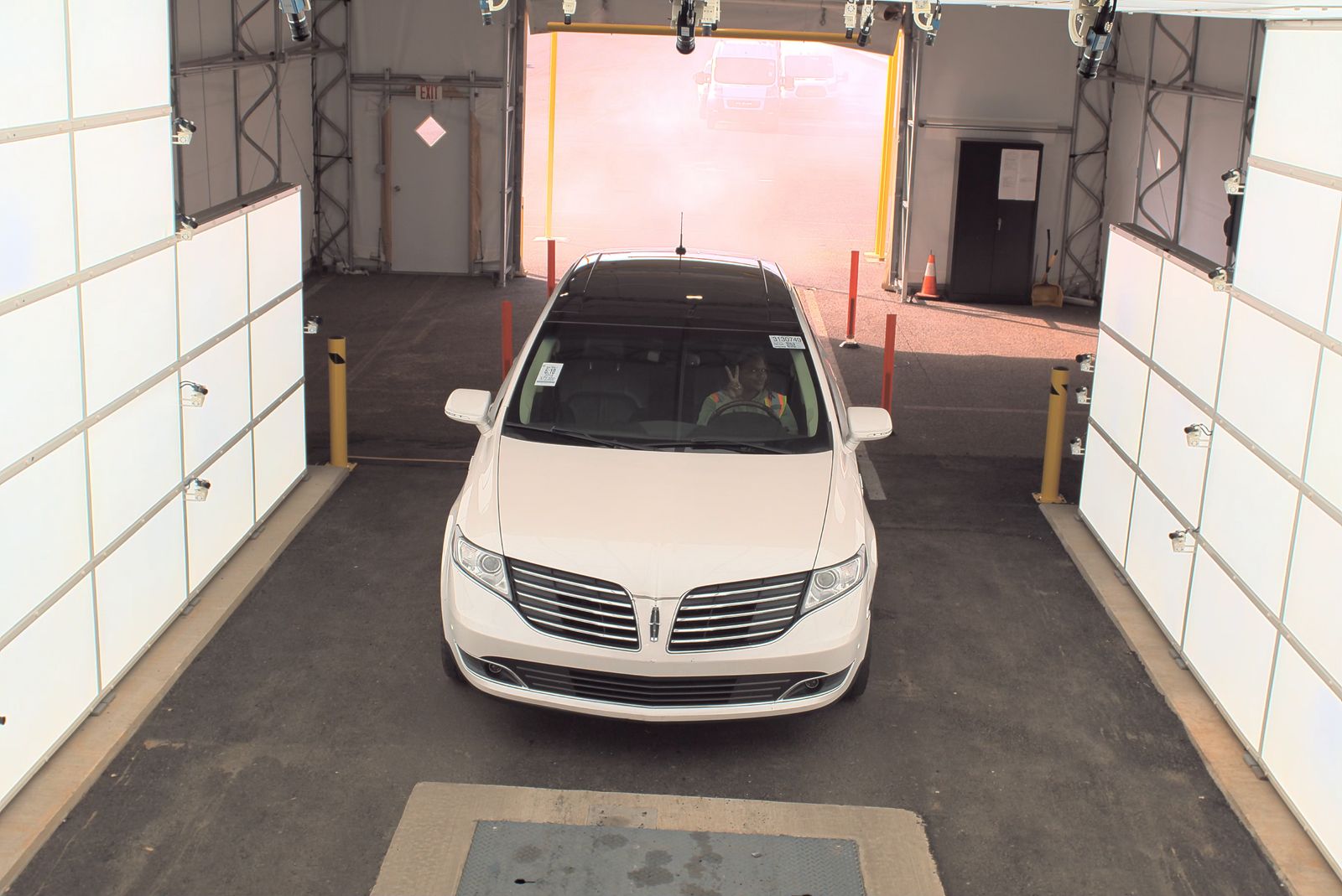 2018 Lincoln MKT Reserve AWD