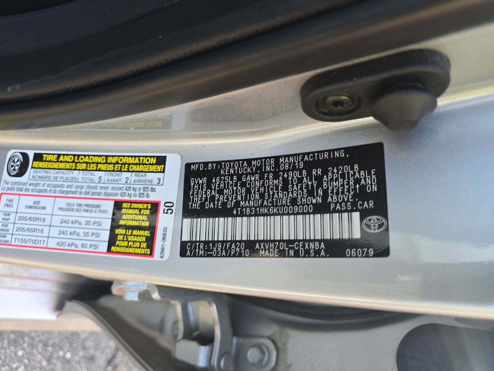 2019 Toyota Camry Hybrid LE FWD