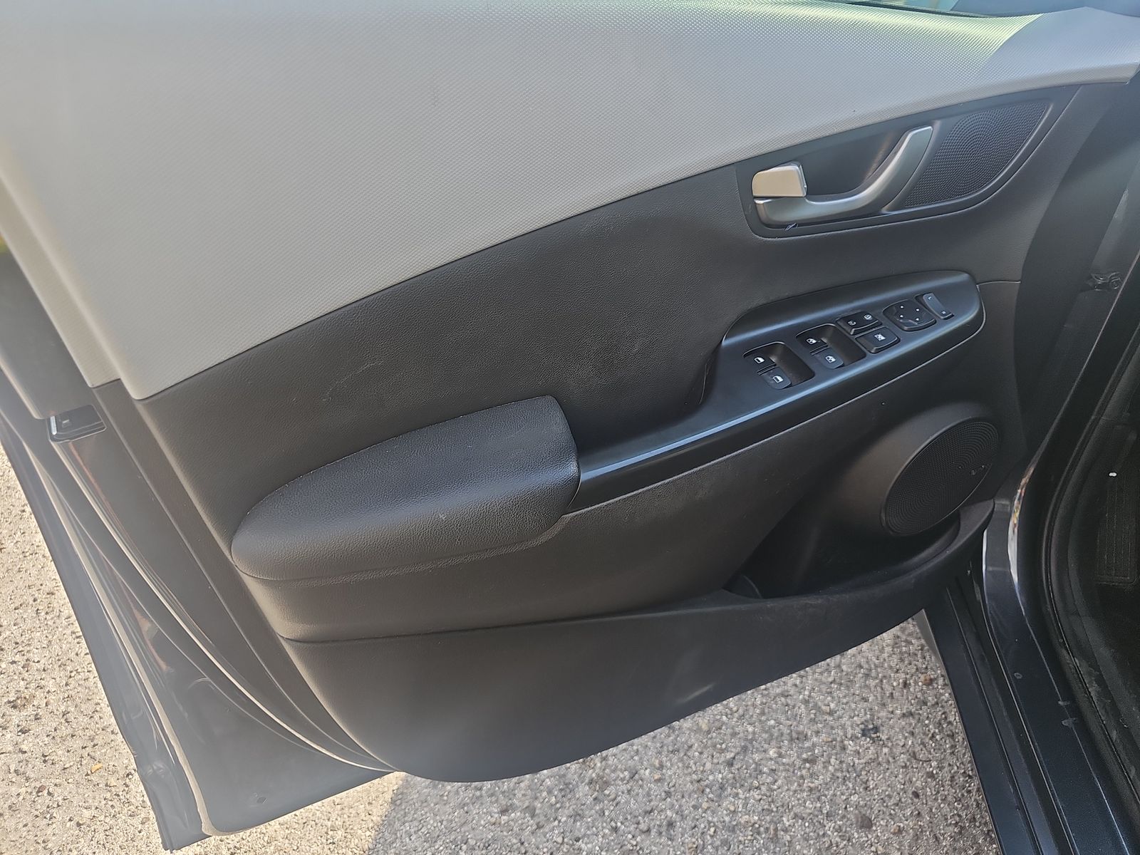 2021 Hyundai Kona Limited FWD