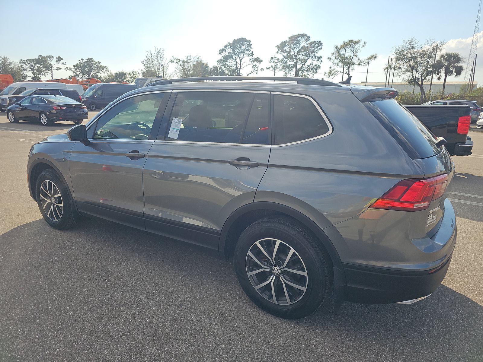 2019 Volkswagen Tiguan 2.0T SE FWD