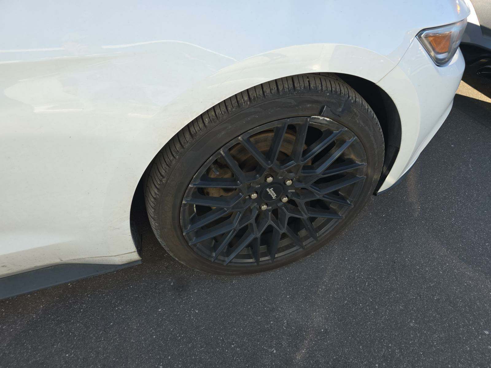 2015 Ford Mustang V6 RWD