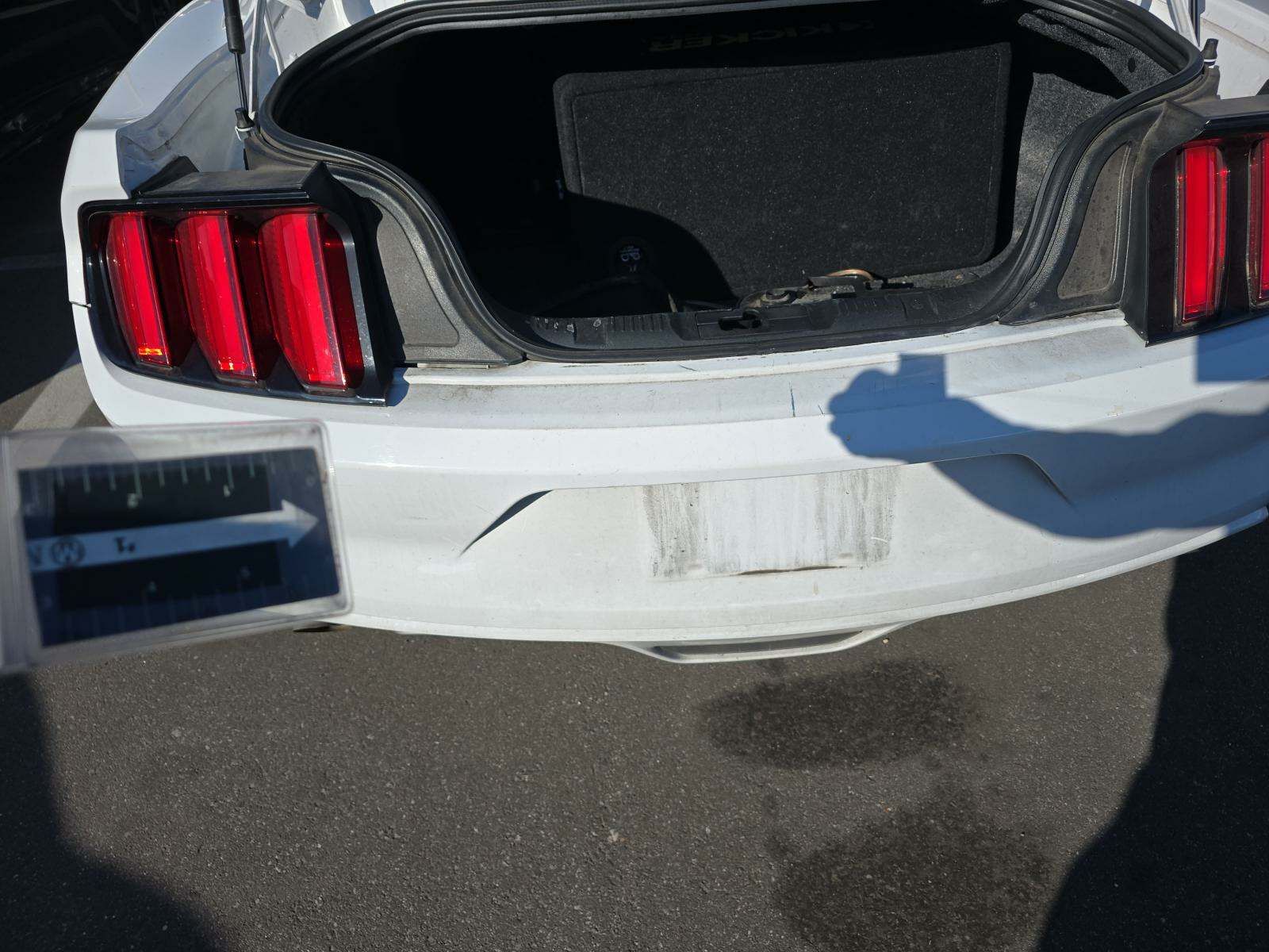 2015 Ford Mustang V6 RWD