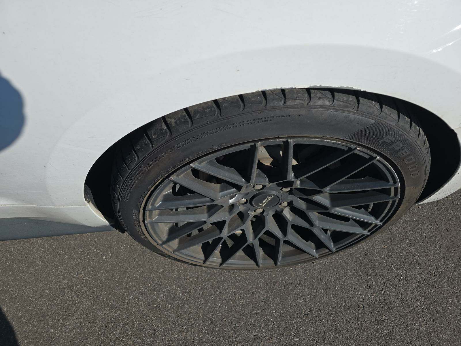 2015 Ford Mustang V6 RWD