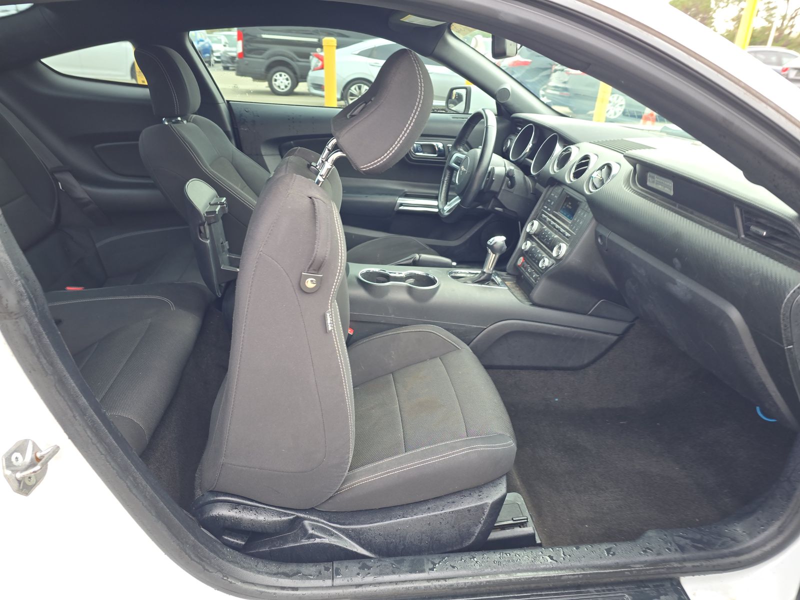 2015 Ford Mustang V6 RWD