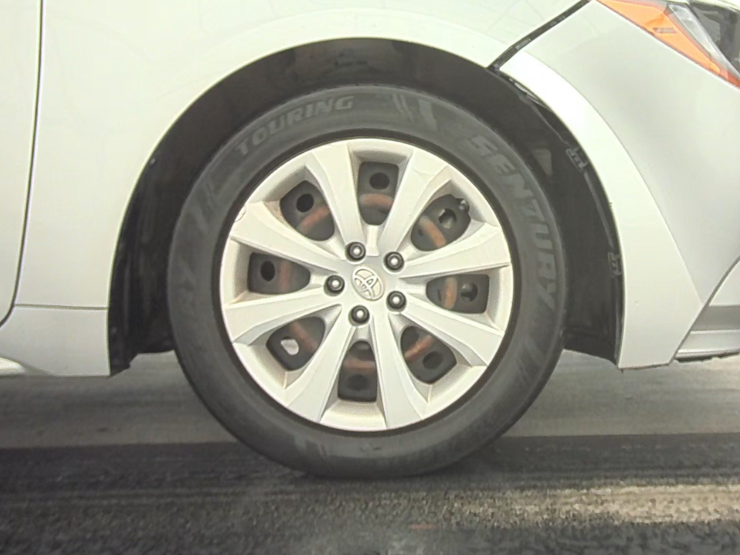 2020 Toyota Corolla LE FWD