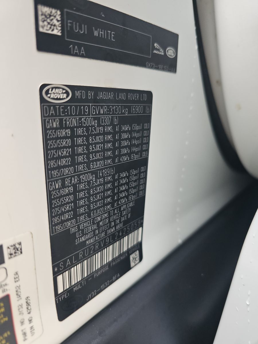 2020 Land Rover Discovery Landmark Edition AWD