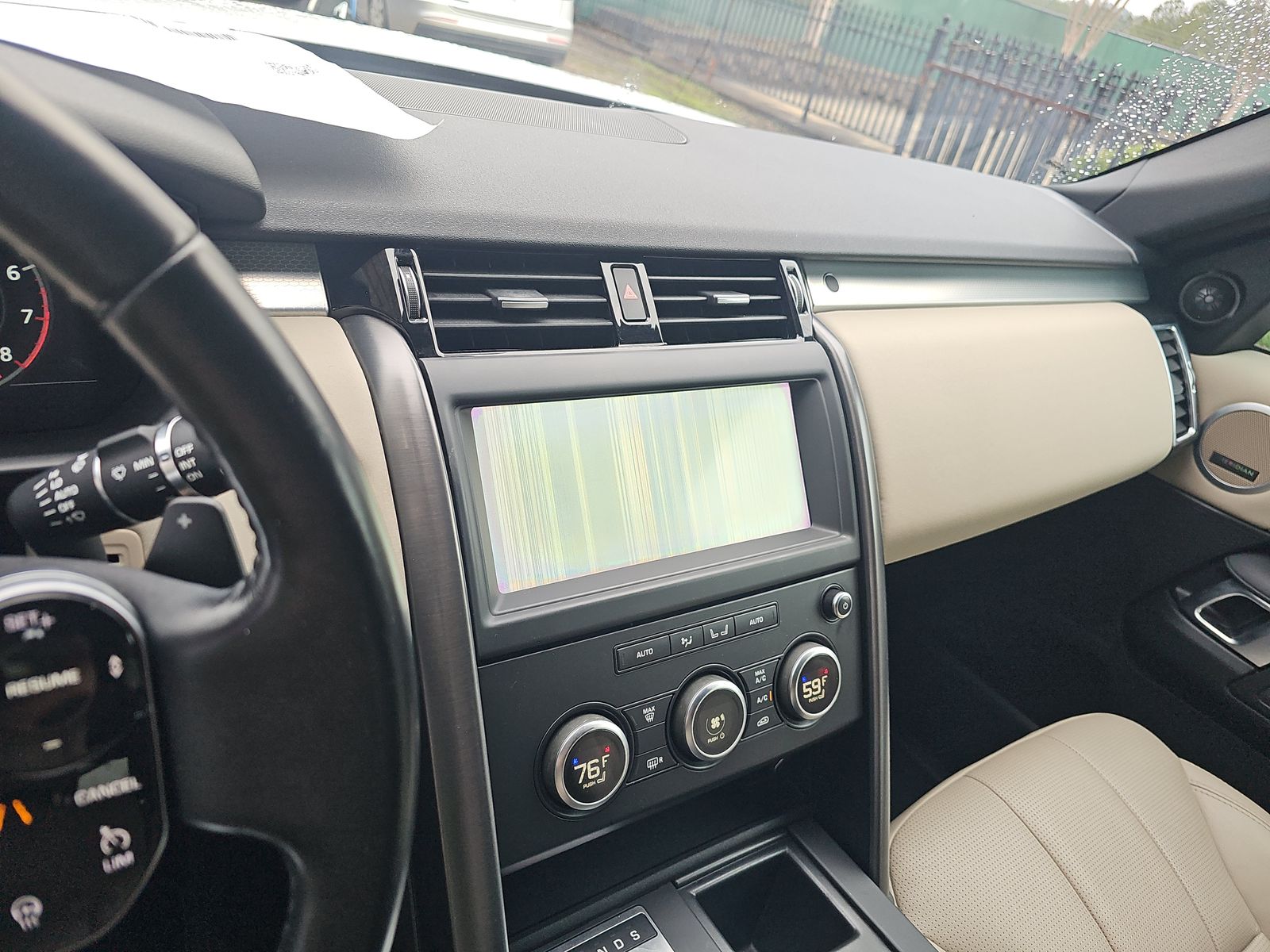 2020 Land Rover Discovery Landmark Edition AWD