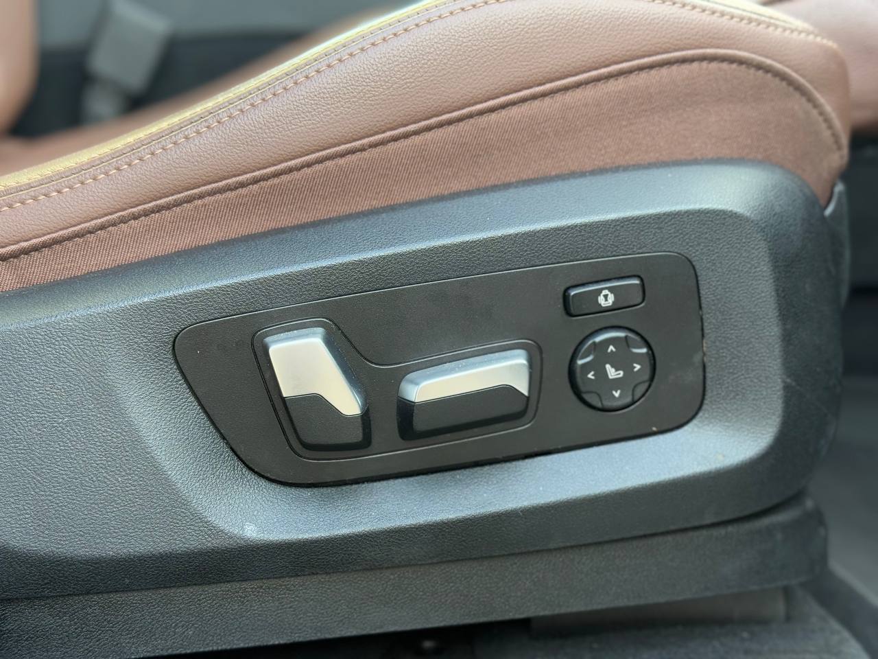 2020 BMW X5 sDrive40i RWD