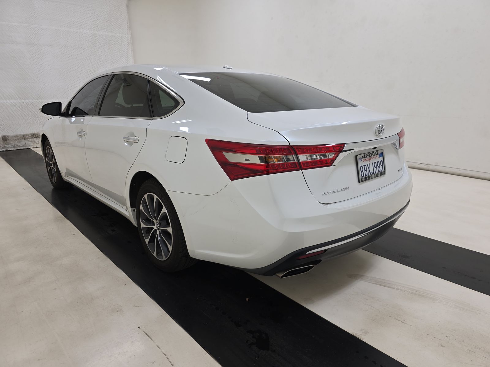 2018 Toyota Avalon XLE Premium FWD