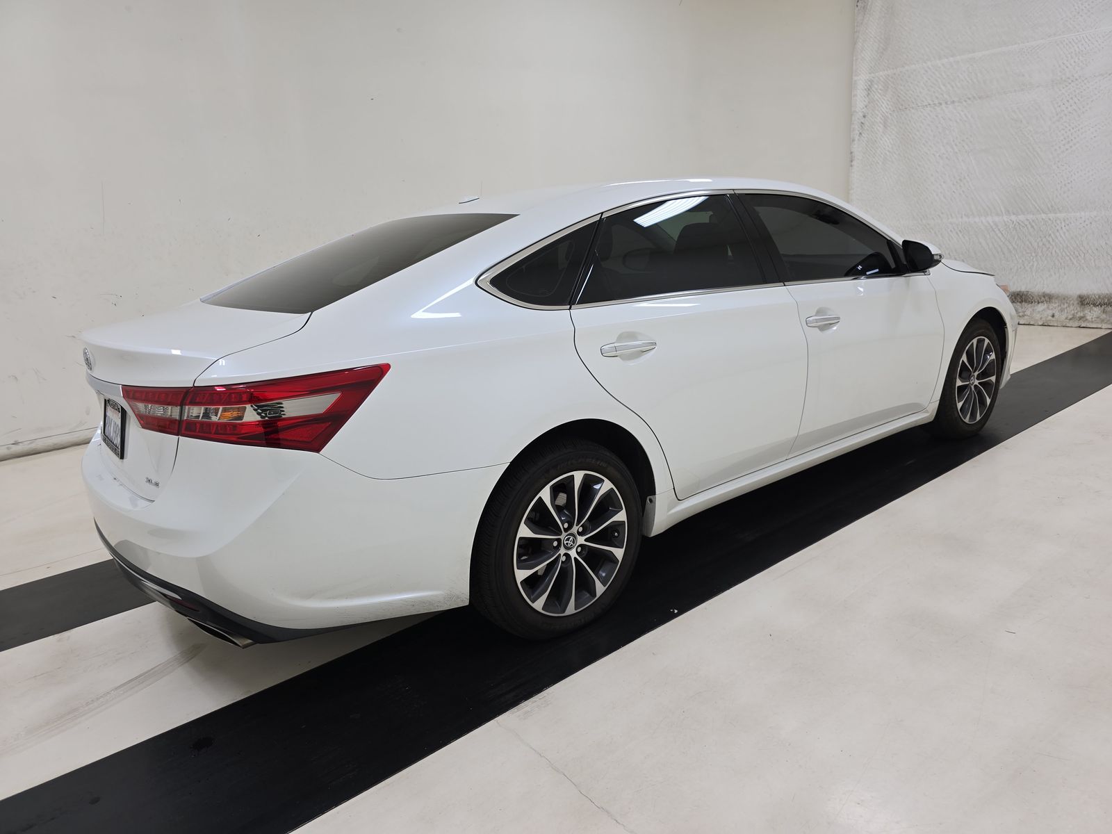 2018 Toyota Avalon XLE Premium FWD