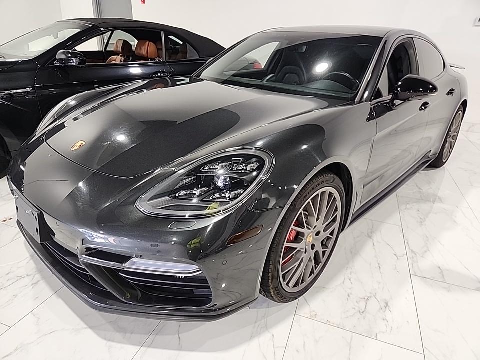 2017 Porsche Panamera Turbo