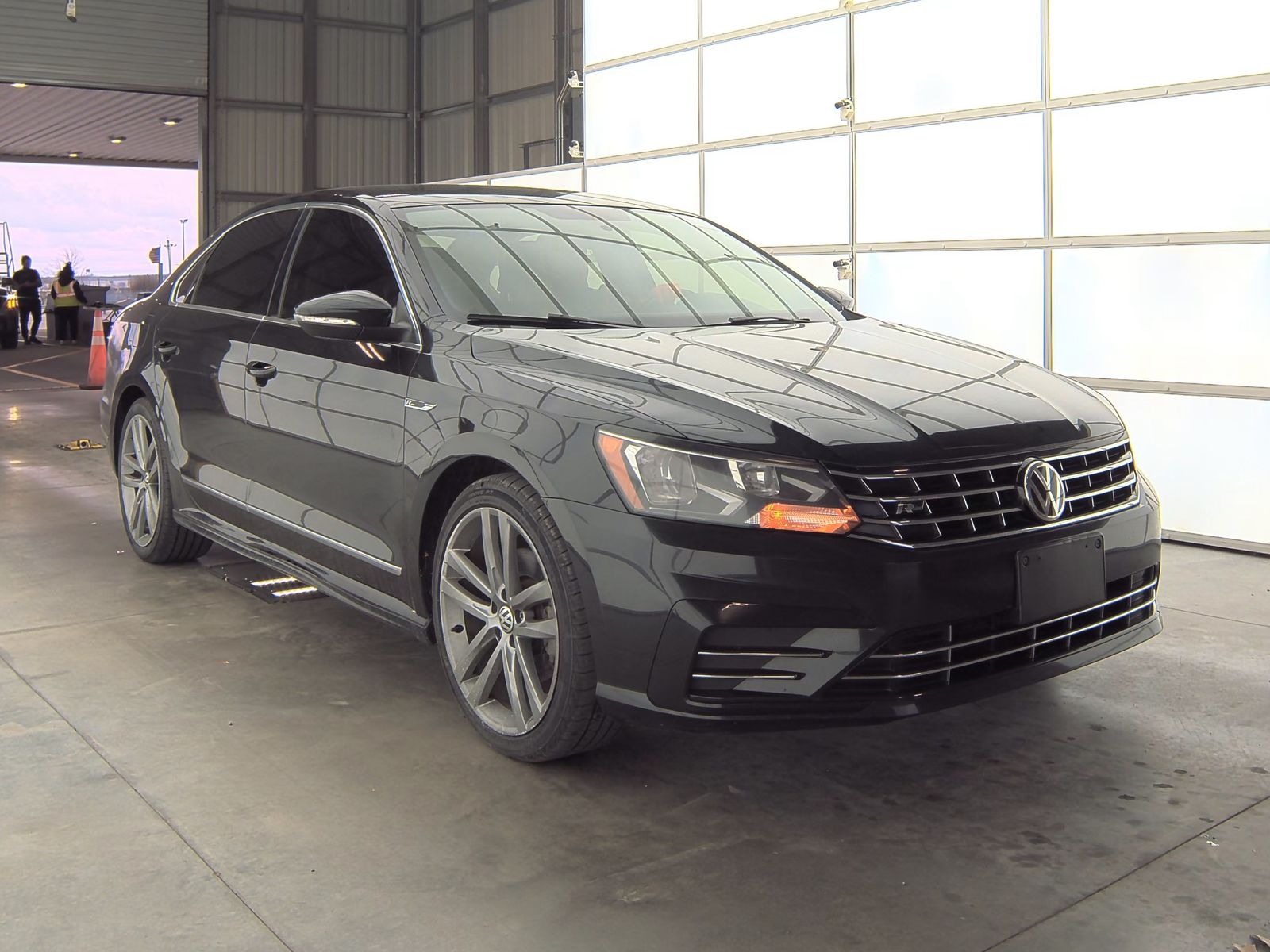 2017 Volkswagen Passat 1.8T R-Line FWD