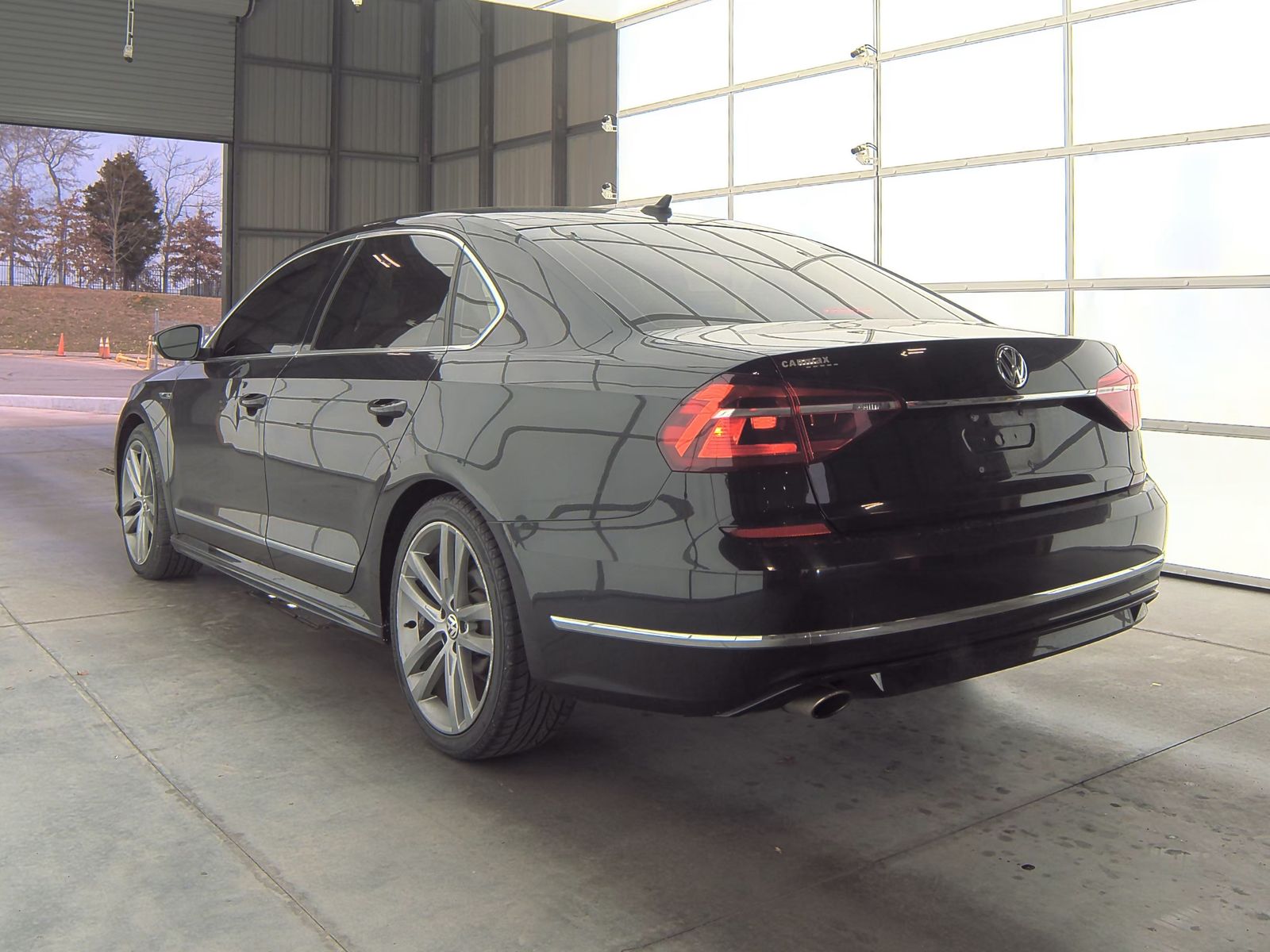 2017 Volkswagen Passat 1.8T R-Line FWD