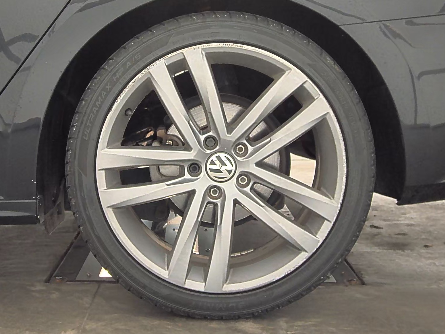 2017 Volkswagen Passat 1.8T R-Line FWD